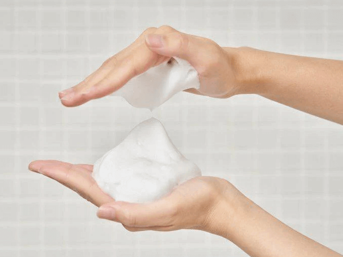 SHISEIDO Senka Perfect White Clay Cleansing Foam 120g - Detergete schiumoso viso